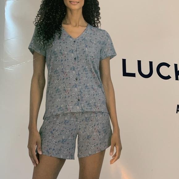 Lucky Brand 3 piece PJ set - Picture 6 of 8